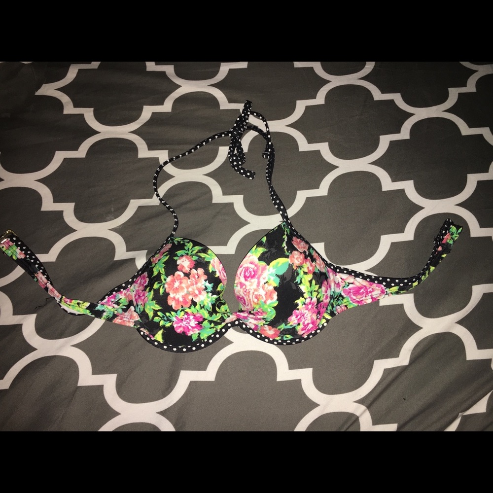 Bikini top